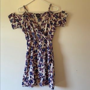 Cute spring flowy dress